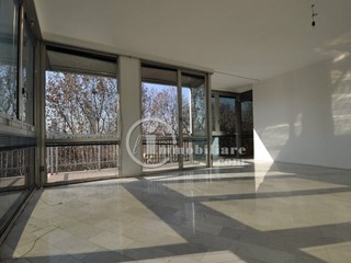 Ufficio in Affitto a Milano, 4'500€, 200 m²
