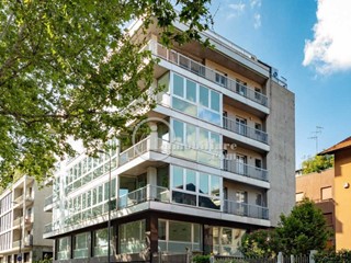 Ufficio in Affitto a Milano, 4'334€, 190 m²