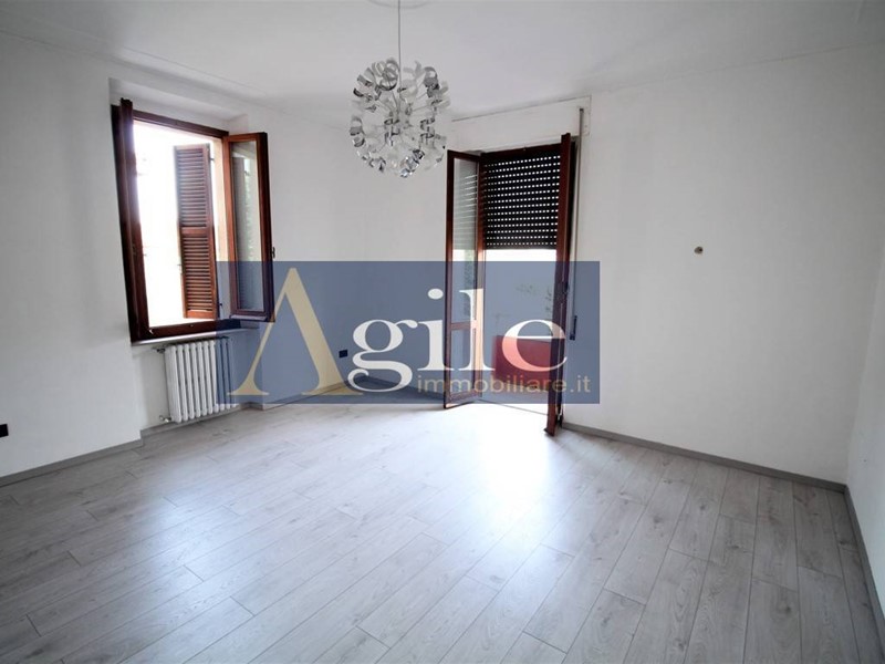 Quadrilocale in Vendita a Ascoli Piceno, 90'000€, 98 m²