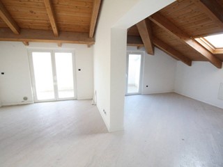 Attico in Vendita a Ascoli Piceno, 180'000€, 87 m²