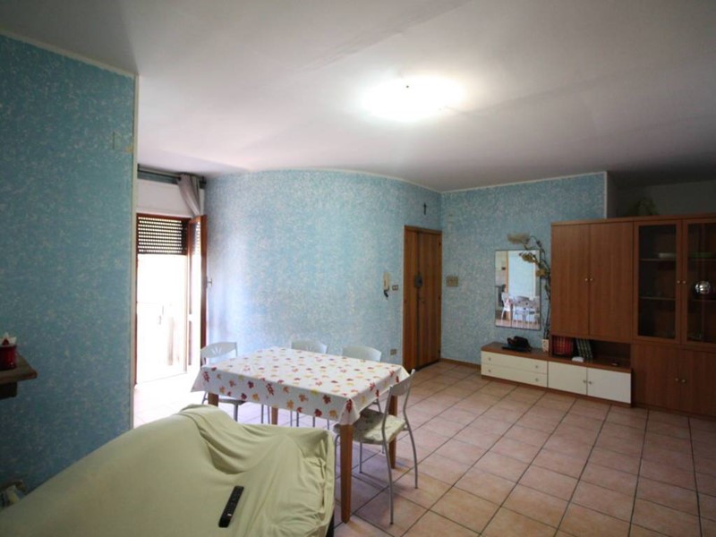 Trilocale in Vendita a Folignano, 80'000€, 91 m²