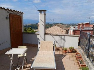Casa Indipendente in Vendita a Monsampolo del Tronto, 79'000€, 115 m²