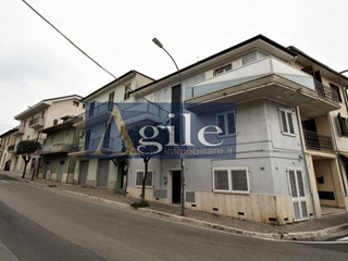 Casa Indipendente in Vendita a Folignano, 99'000€, 100 m²