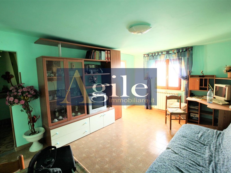 Quadrilocale in Vendita a Colli del Tronto, 53'000€, 84 m²