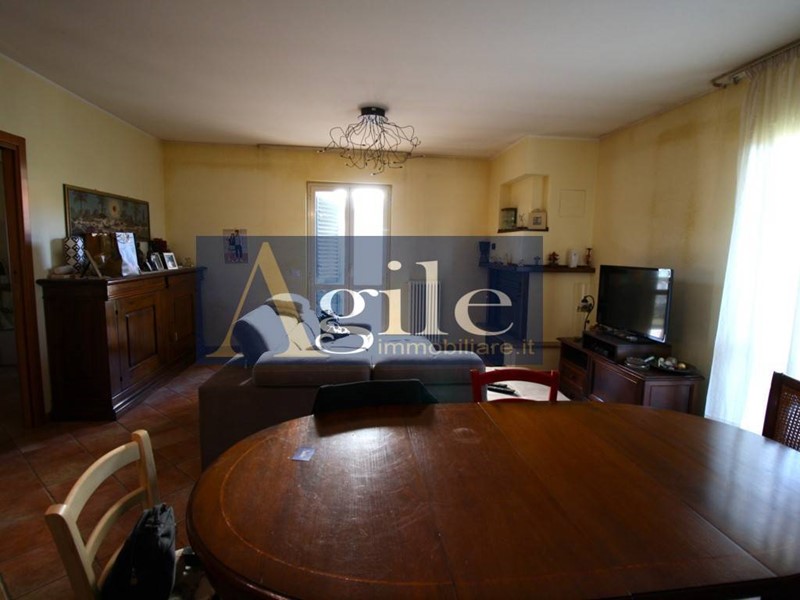 Appartamento in Vendita a Colli del Tronto, 330'000€, 257 m²