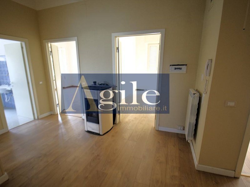 Casa Indipendente in Vendita a Monsampolo del Tronto, 185'000€, 200 m²