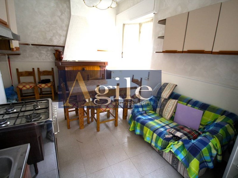 Casa Indipendente in Vendita a Colli del Tronto, 180'000€, 200 m²