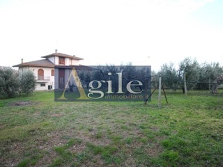 Villa in Vendita a Spinetoli, 345'000€, 315 m²