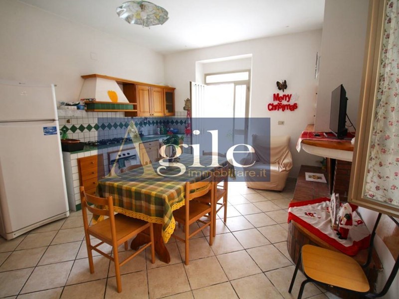 Casa Indipendente in Vendita a Alba Adriatica, 530'000€, 400 m²