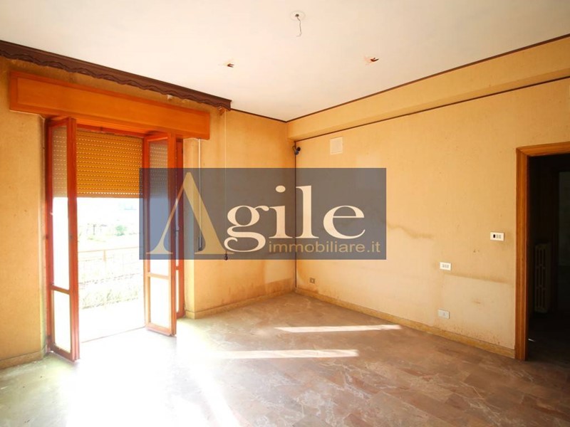 Casa Indipendente in Vendita a Monsampolo del Tronto, 195'000€, 260 m²