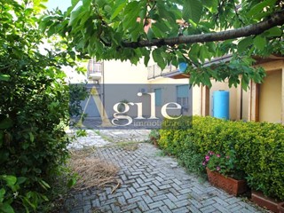 Casa Indipendente in Vendita a Spinetoli, 285'000€, 300 m²