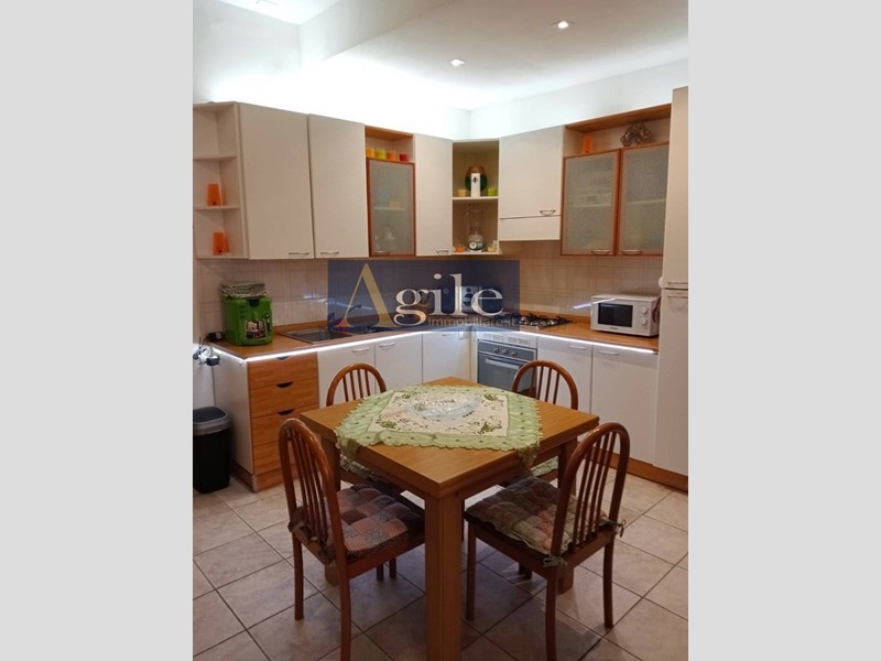 Appartamento in Vendita a Ancarano, 95'000€, 127 m²