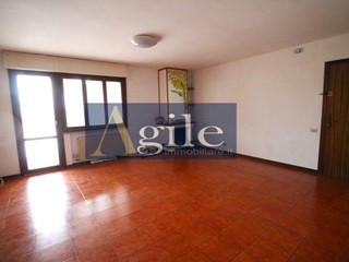 Appartamento in Vendita a Monteprandone, 140'000€, 161 m²
