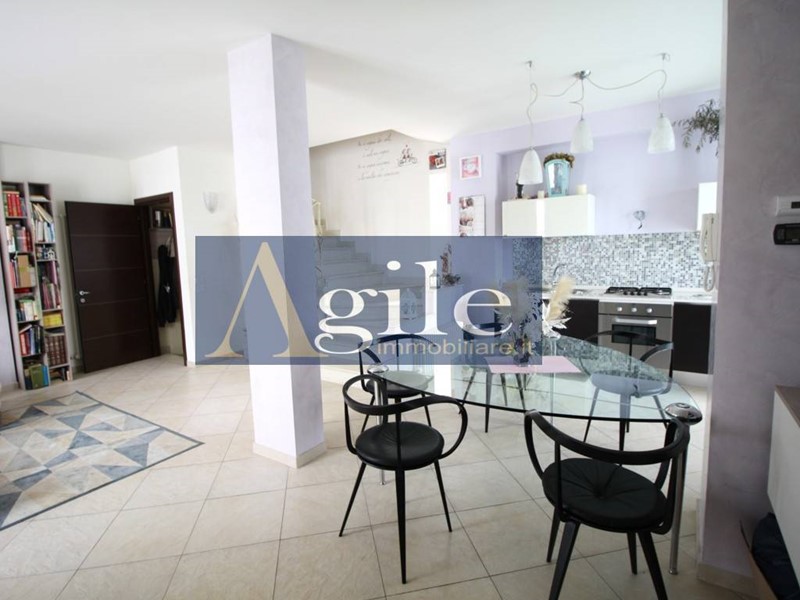Villetta a schiera in Vendita a Acquaviva Picena, 230'000€, 192 m²