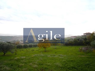 Terreno edificabile in Vendita a Colonnella, 40'000€, 800 m²
