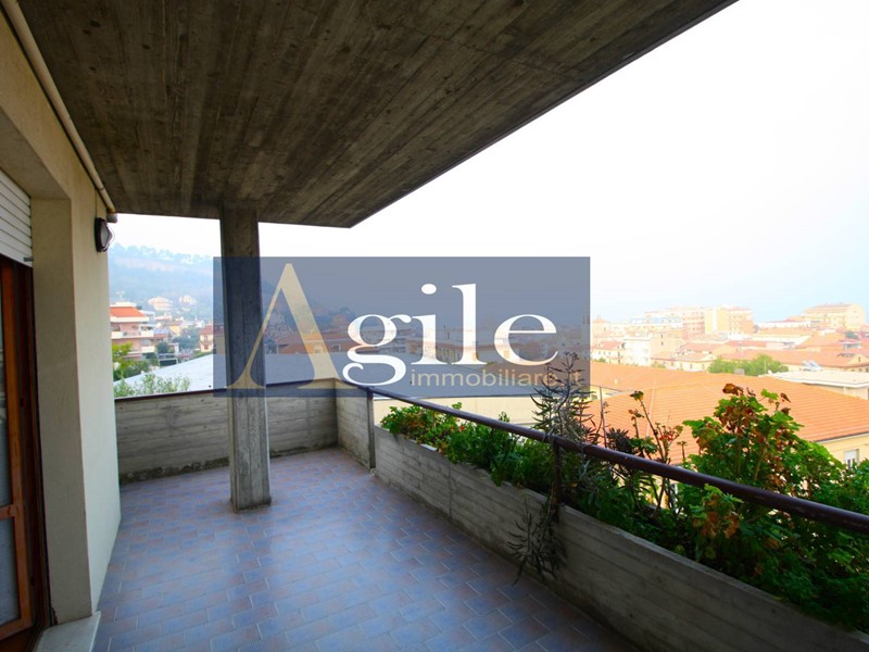 Trilocale in Vendita a Grottammare, 200'000€, 80 m²