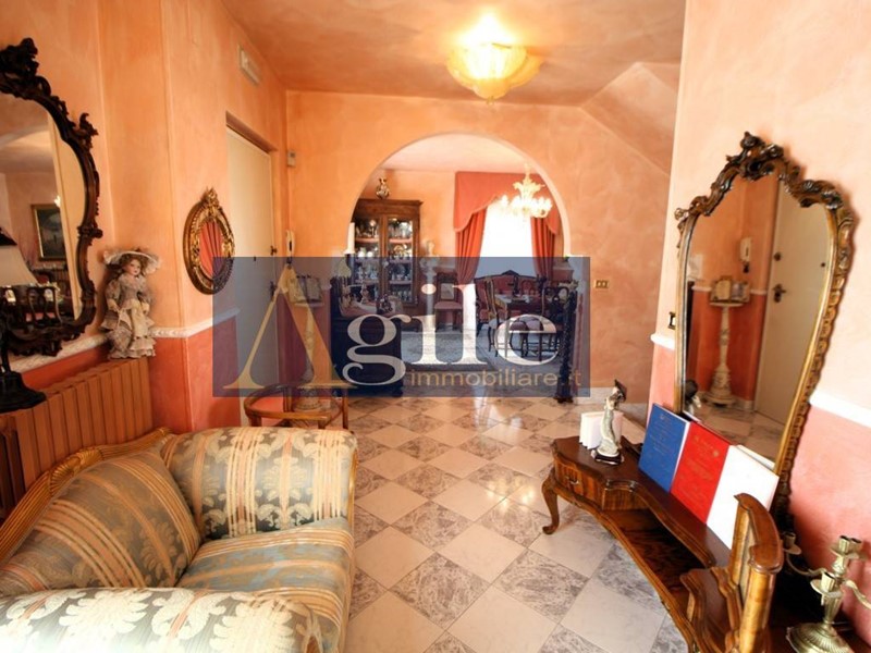 Villetta a schiera in Vendita a Castel di Lama, 300'000€, 200 m²