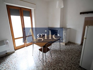 Quadrilocale in Vendita a Colli del Tronto, 80'000€, 130 m²