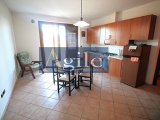 Trilocale in Vendita a Venarotta, 85'000€, 75 m²