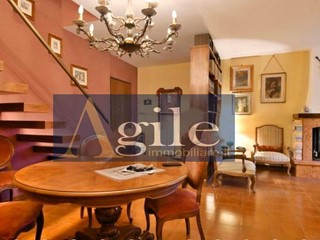 Appartamento in Vendita a Ascoli Piceno, 360'000€, 200 m²