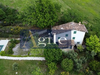 Casa Indipendente in Vendita a Ascoli Piceno, 310'000€, 191 m²