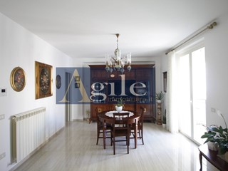 Appartamento in Vendita a San Benedetto del Tronto, 770'000€, 225 m²