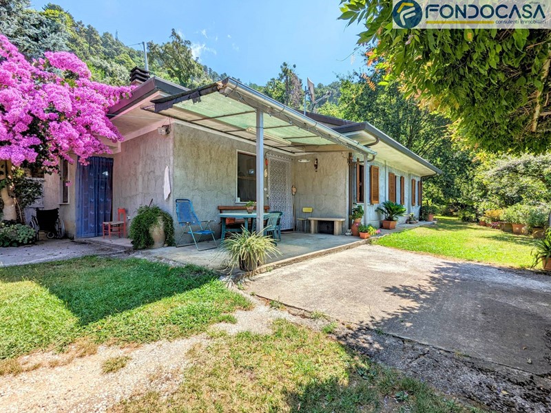 Villa in Vendita a Pietrasanta, 420'000€, 75 m²