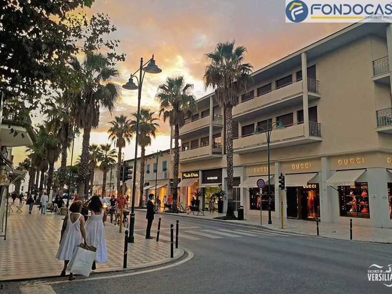 Casa Semi Indipendente in Vendita a Forte dei Marmi, 2'600'000€, 137 m²