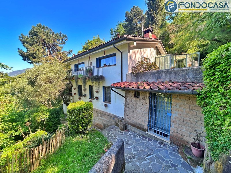 Villa in Vendita a Pietrasanta, 650'000€, 120 m²