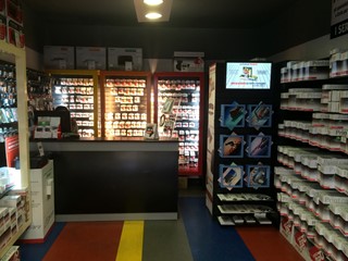 Attività commerciale in Affitto a Pisa, 350€, 25 m²