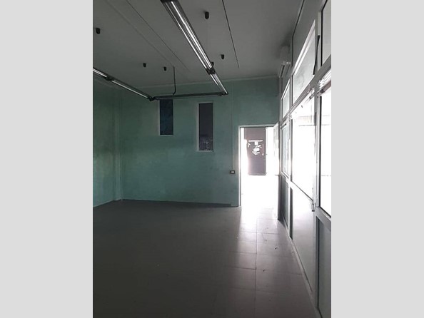 Attività commerciale in Affitto a Pisa, 1'800€, 250 m²