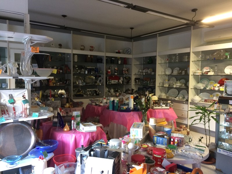 Attività commerciale in Affitto a Pisa, 800€, 60 m²