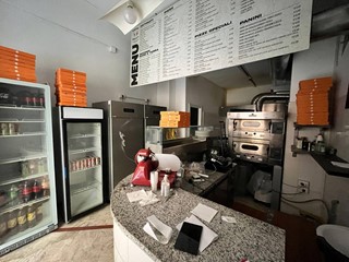 Attività commerciale in Affitto a Pisa, 800€, 55 m²