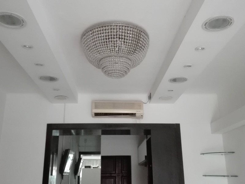 Attività commerciale in Affitto a Pisa, 2'750€, 35 m²