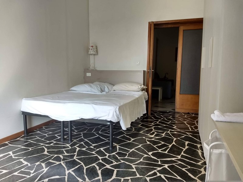 Stanza in Affitto a Pisa, 450€, 150 m²