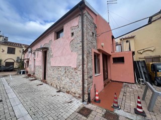 Trilocale in Affitto a Pisa, 800&euro;, 110 m²