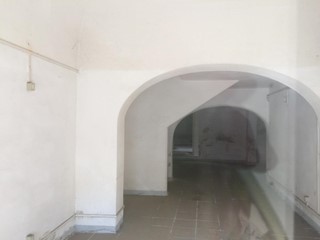 Attività commerciale in Affitto a Pisa, 800€, 80 m²