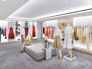 Attività commerciale in Affitto a Pisa, 6'500€, 90 m²