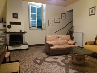 Casa Indipendente in Vendita a San Giuliano Terme, 300'000€, 200 m²