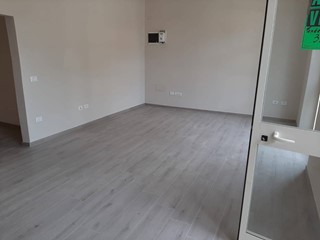 Attività commerciale in Vendita a Pisa, 130'000€, 40 m²