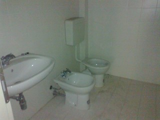 Attività commerciale in Vendita a Pisa, 130'000€, 63 m²