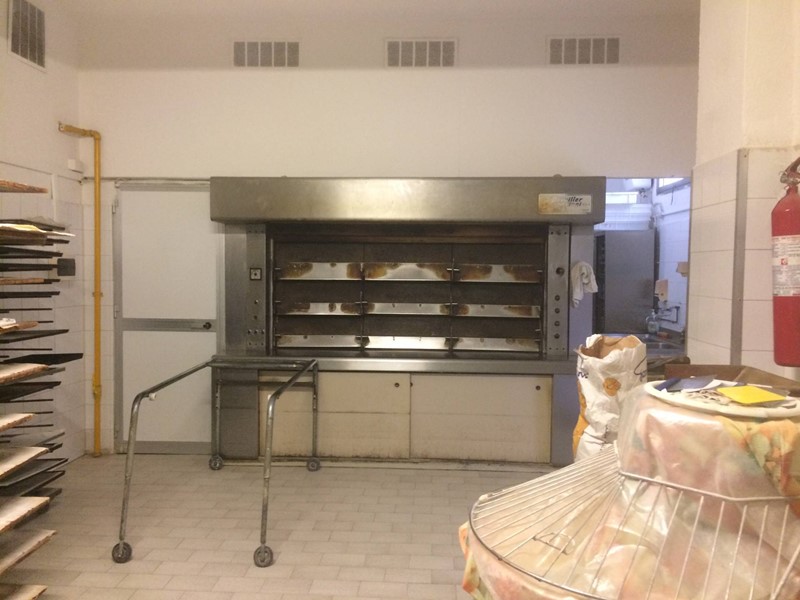 Attività commerciale in Vendita a Pisa, 180'000€, 160 m²