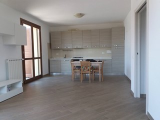Casa Indipendente in Vendita a San Giuliano Terme, 240'000€, 85 m²