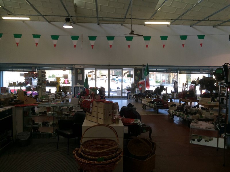 Attività commerciale in Vendita a Vicopisano, 4000 m²