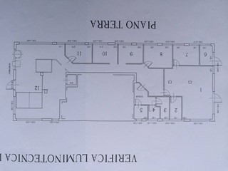 Ufficio in Affitto a Pisa, 5'000€, 200 m²