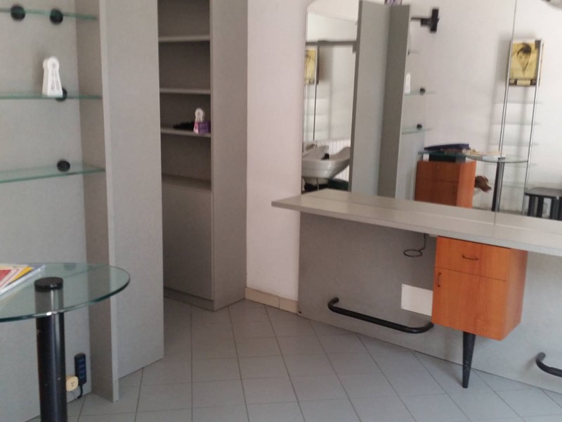 Attività commerciale in Vendita a Pisa, 45'000€, 28 m²