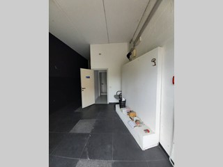Attività commerciale in Affitto a Pisa, 2'500€, 260 m²