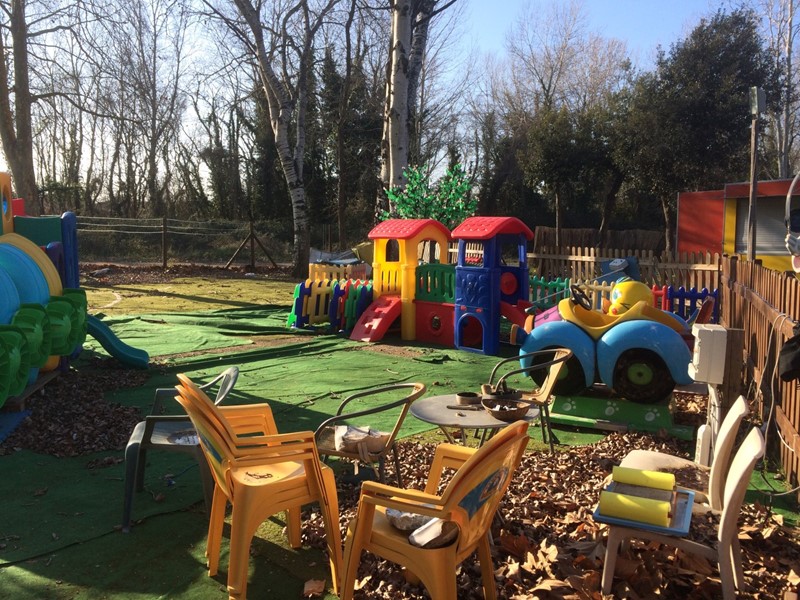 Attività commerciale in Vendita a Pisa, 850'000€, 300 m²