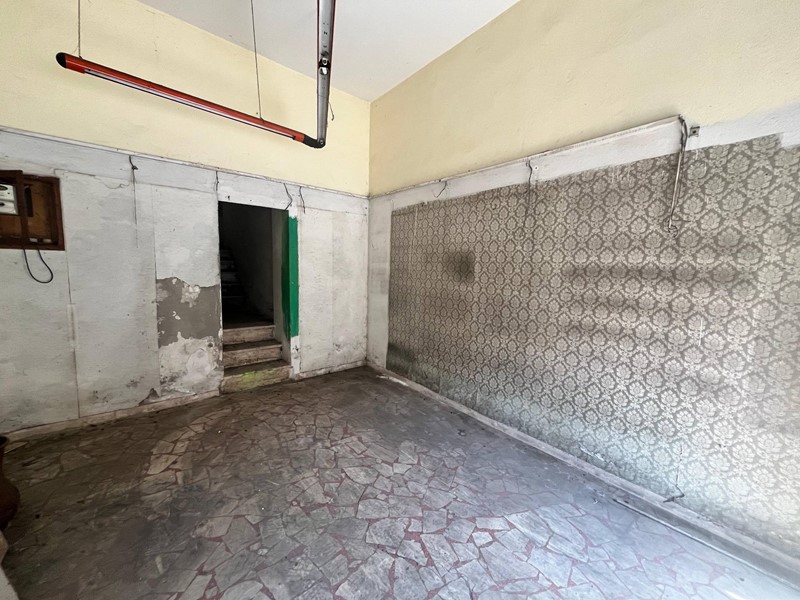 Attività commerciale in Vendita a Pisa, 45'000€, 33 m²