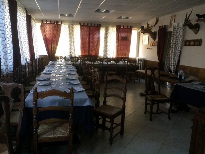 Attività commerciale in Vendita a Pisa, 800'000€, 300 m²